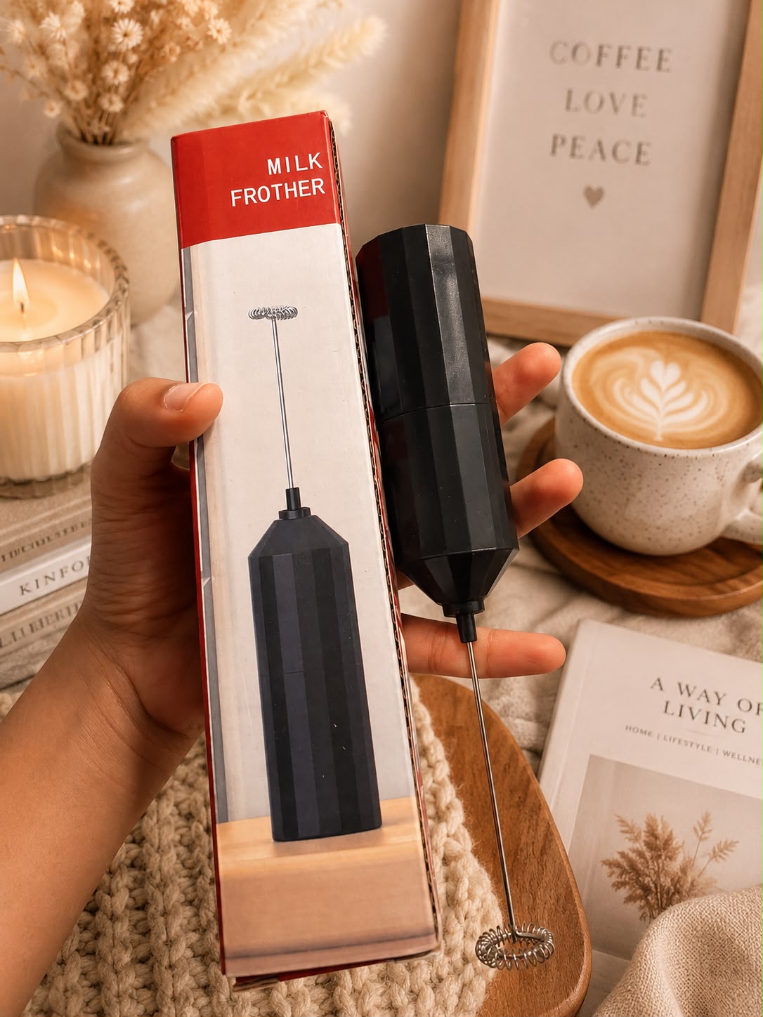 ELECTRIC HANDHELD MILK FROTHER