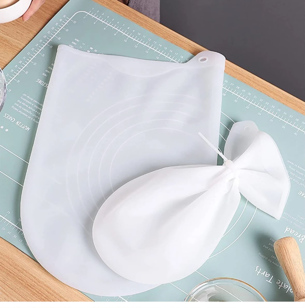 PREMIUM SILICONE KNEADING DOUGH BAG