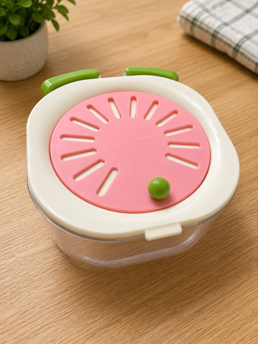 Multi-Functional Fruit & Vegetable Spinner Saver – Clear Salad Spinner, Colander, and Fresh Produce Storage Container