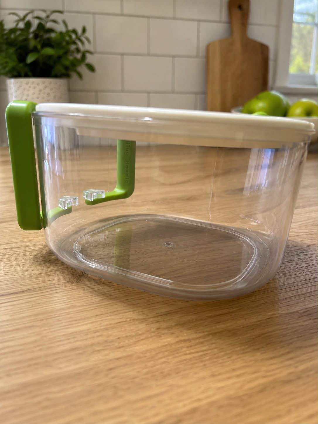 Multi-Functional Fruit & Vegetable Spinner Saver – Clear Salad Spinner, Colander, and Fresh Produce Storage Container